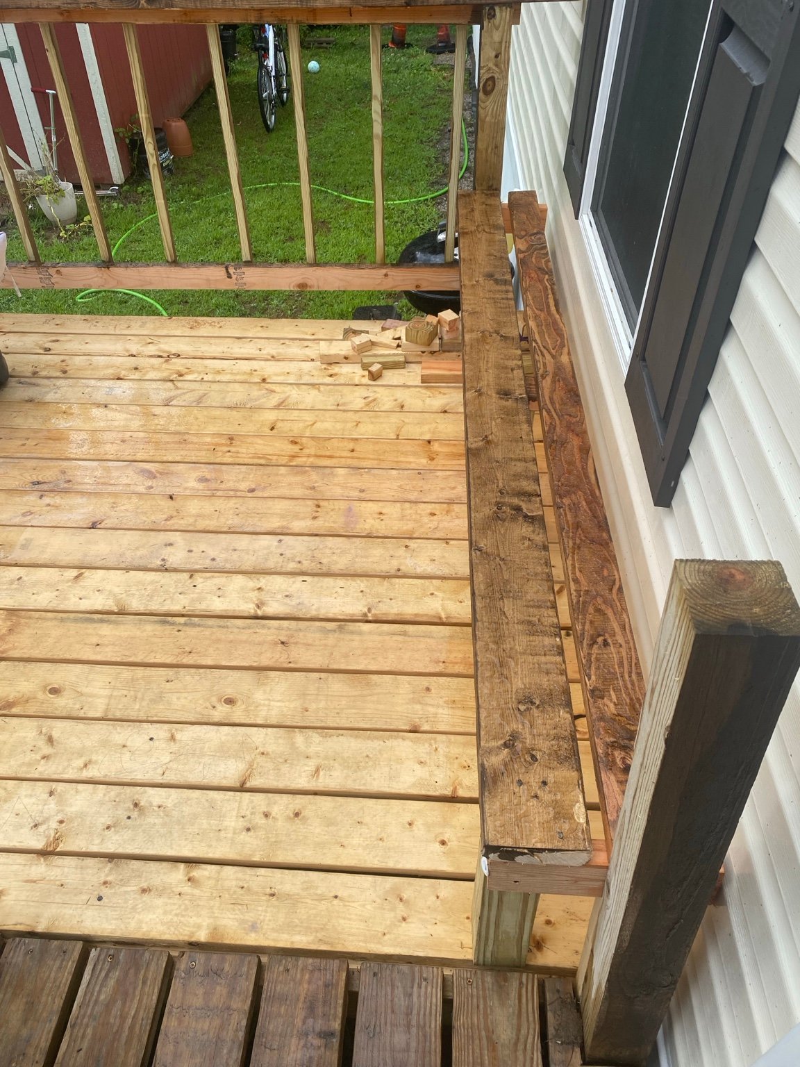 Finished wood deck carpentry